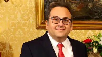 Büyükelçi Erdeniz Şen Vefat Etti