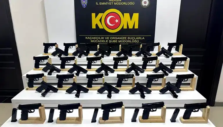 Mersin'de 40 Ruhsatsız Tabanca Ele Geçirildi